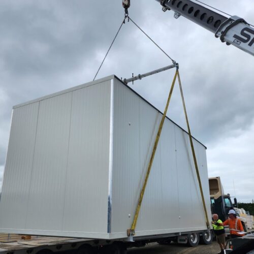 chiller modular craned cropped 1024x972
